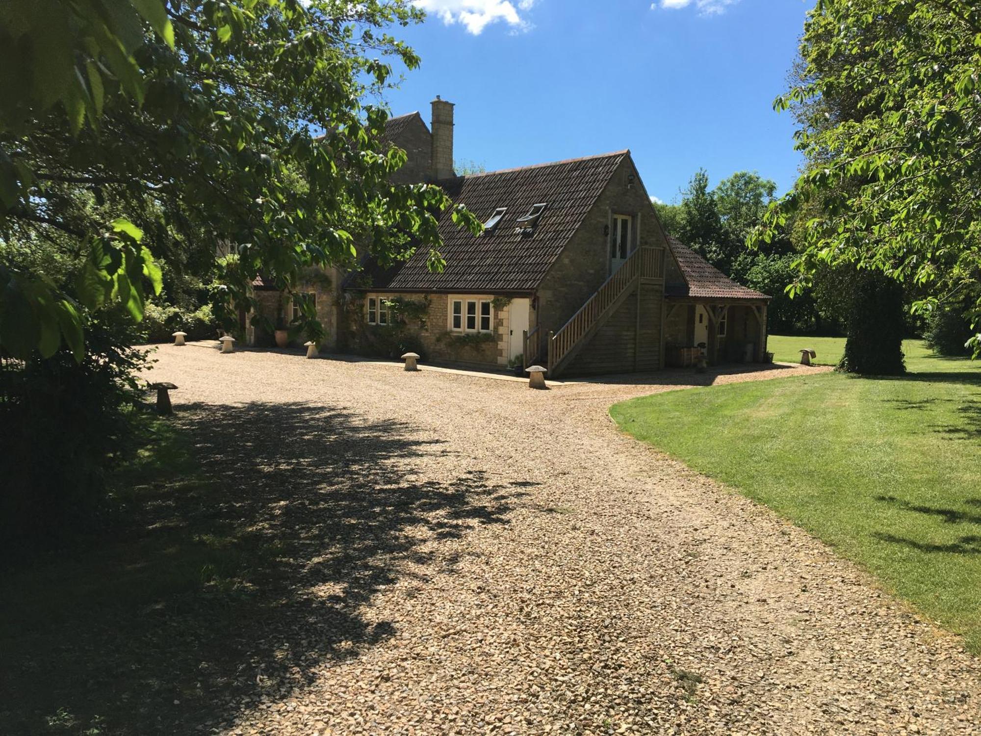 Great Ashley Farm Bed And Breakfast & Shepherds Huts Bradford-On-Avon Extérieur photo